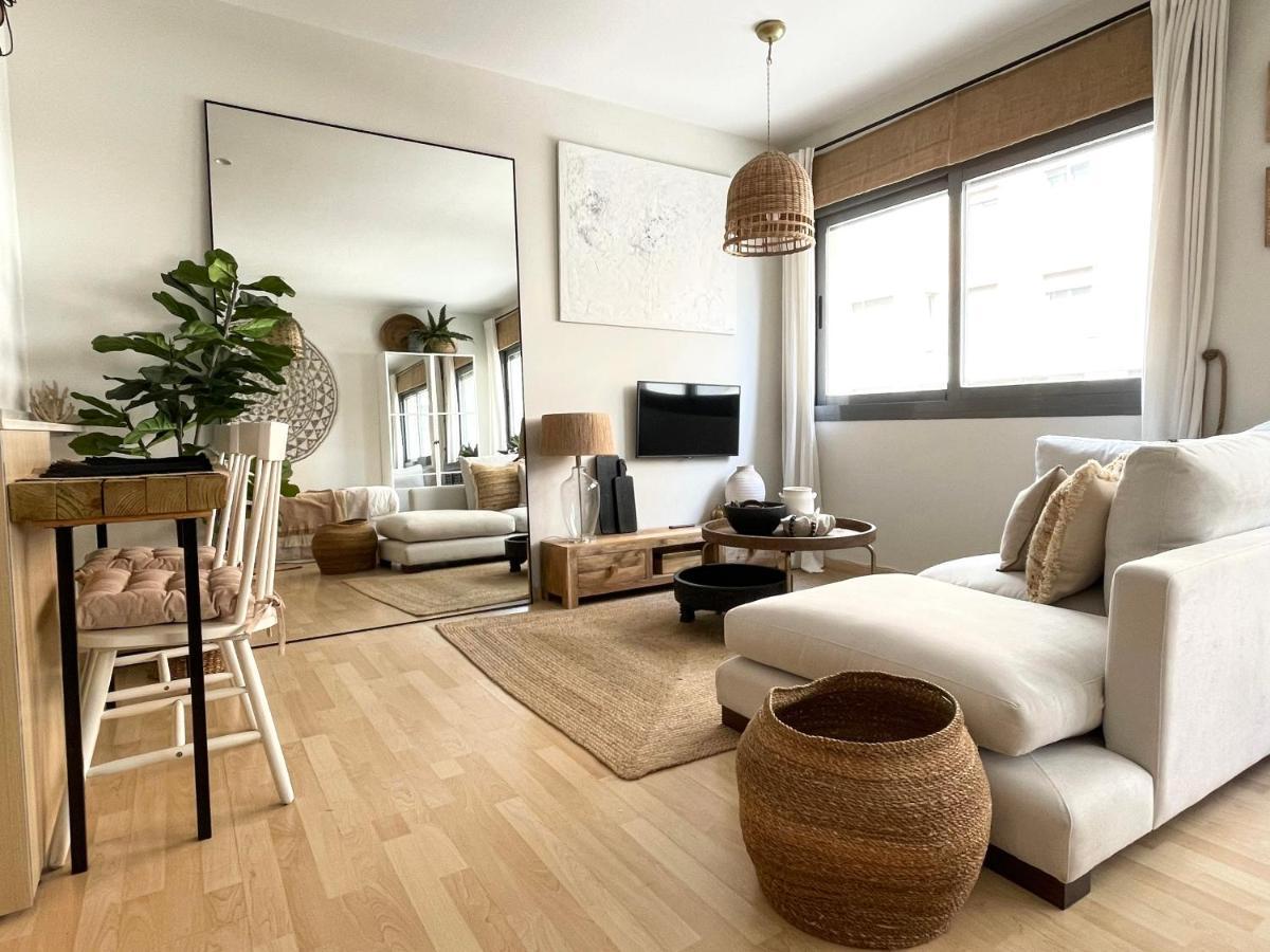 Oasis Pacifico Apartment มาลากา ภายนอก รูปภาพ