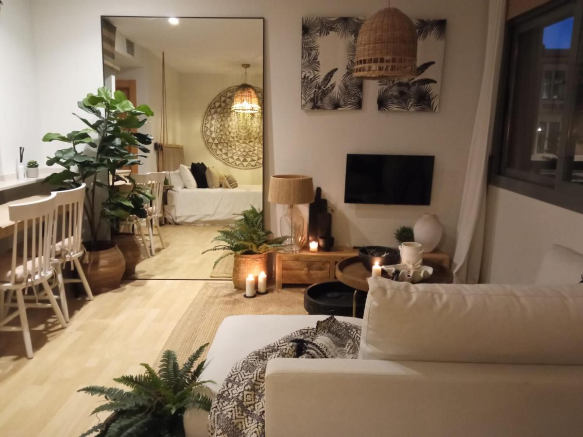 Oasis Pacifico Apartment มาลากา ภายนอก รูปภาพ